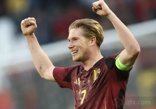 拉菲尼亚的王者归来：巴萨的定海神针与欧冠梦想