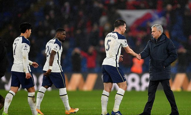 贝蒂斯2-1乌德勒支，米格尔-罗德里格斯中场吊射，阿布德制胜